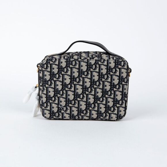 Montain Box Tote Shoulder Bag - Picture 4 of 9